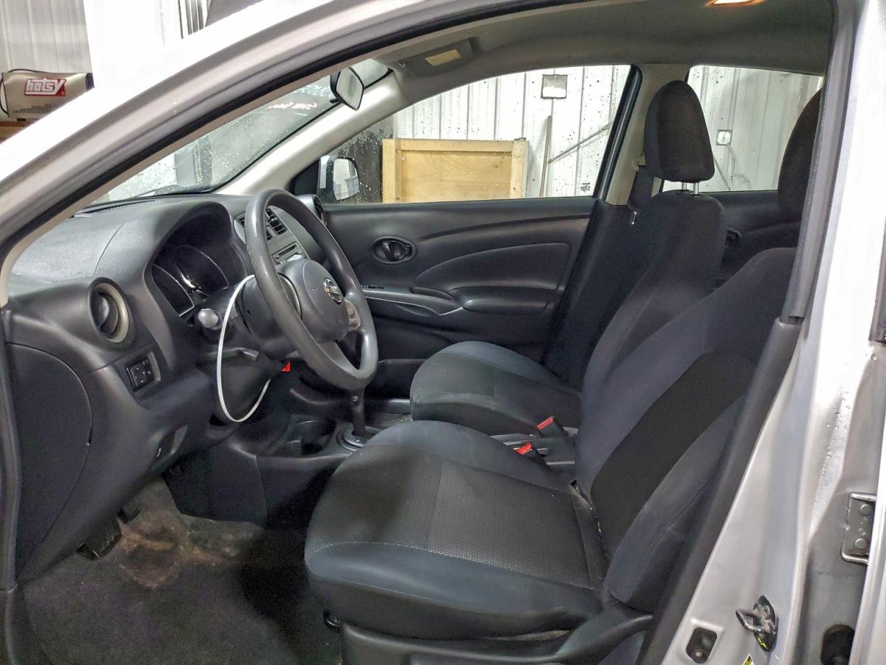 Nissan Versa S Image 10