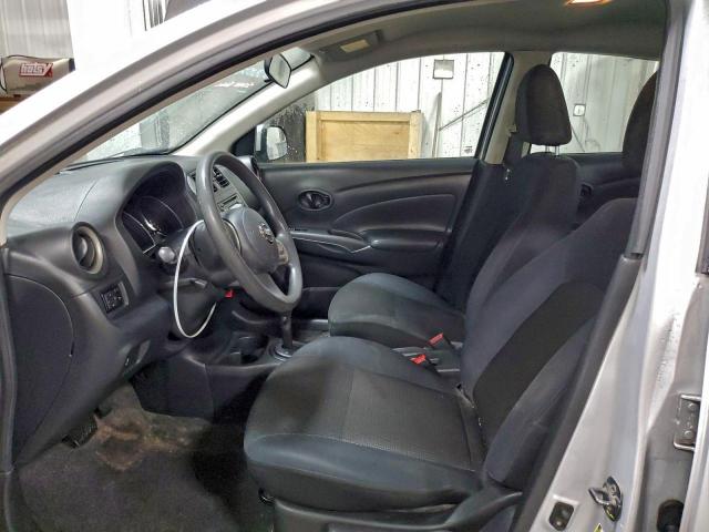 Nissan Versa S Image 10