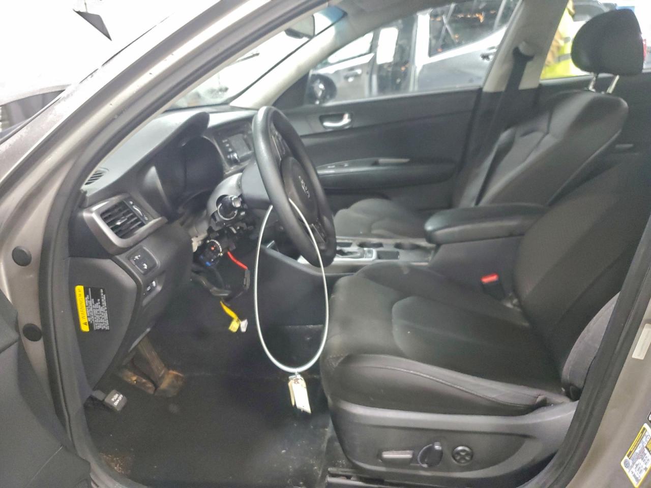 Kia Optima Lx Image 12