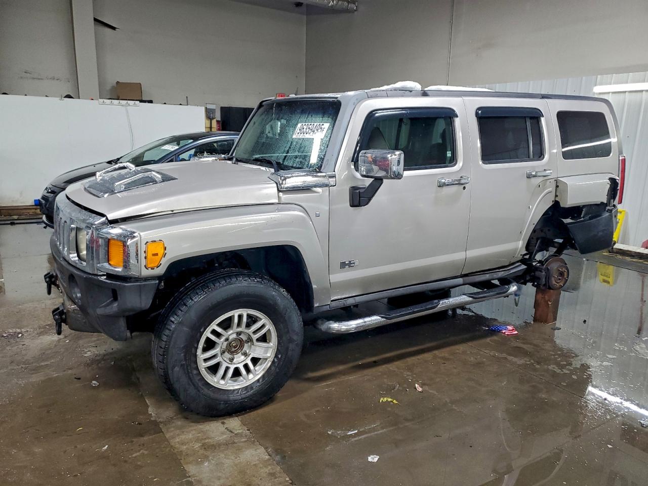 HUMMER H3 Image 1