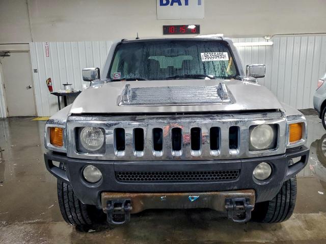 HUMMER H3 Image 10