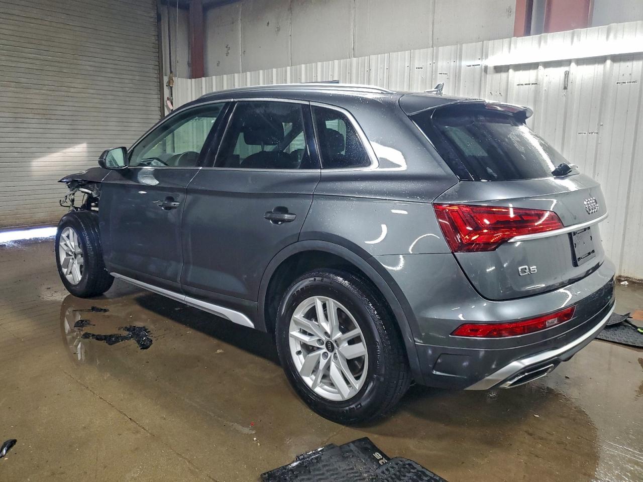 Audi Q5 Premium 45 Image 5