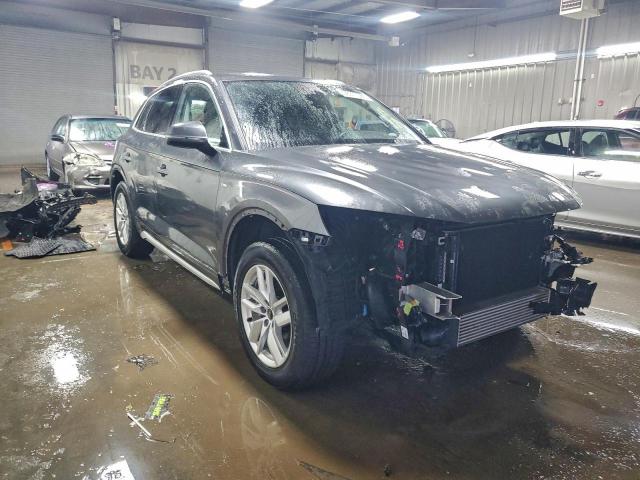 Audi Q5 Premium 45 Image 10