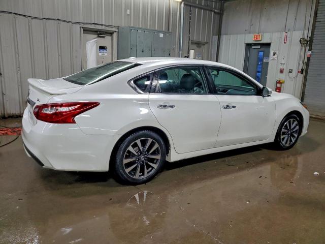 Nissan Altima 2.5 Image 8