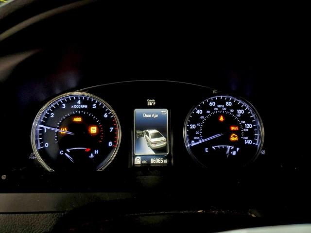 Toyota Camry Le Image 9