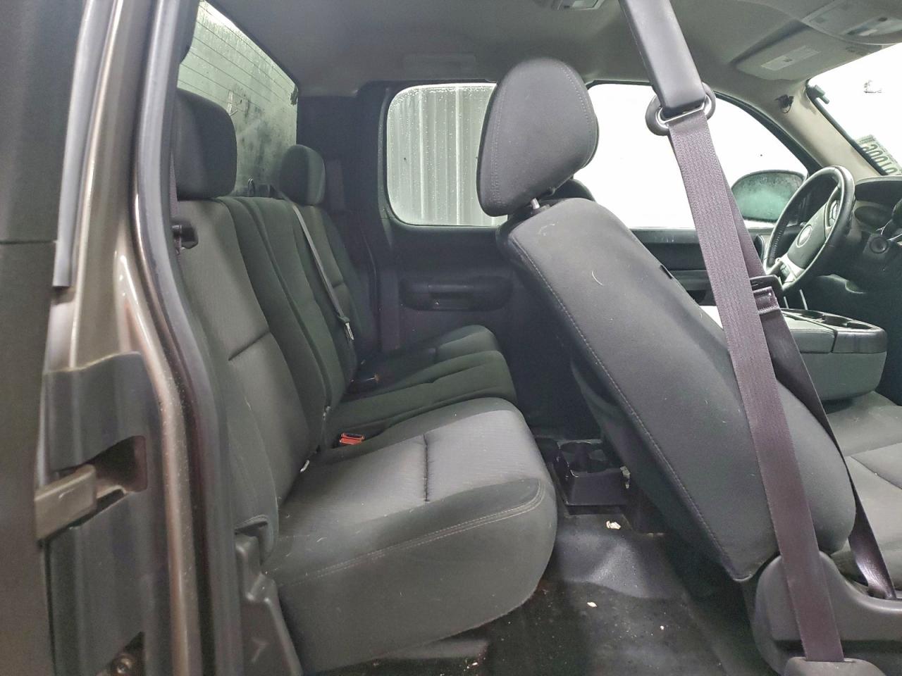 Chevrolet Silverado K1500 Lt Image 9