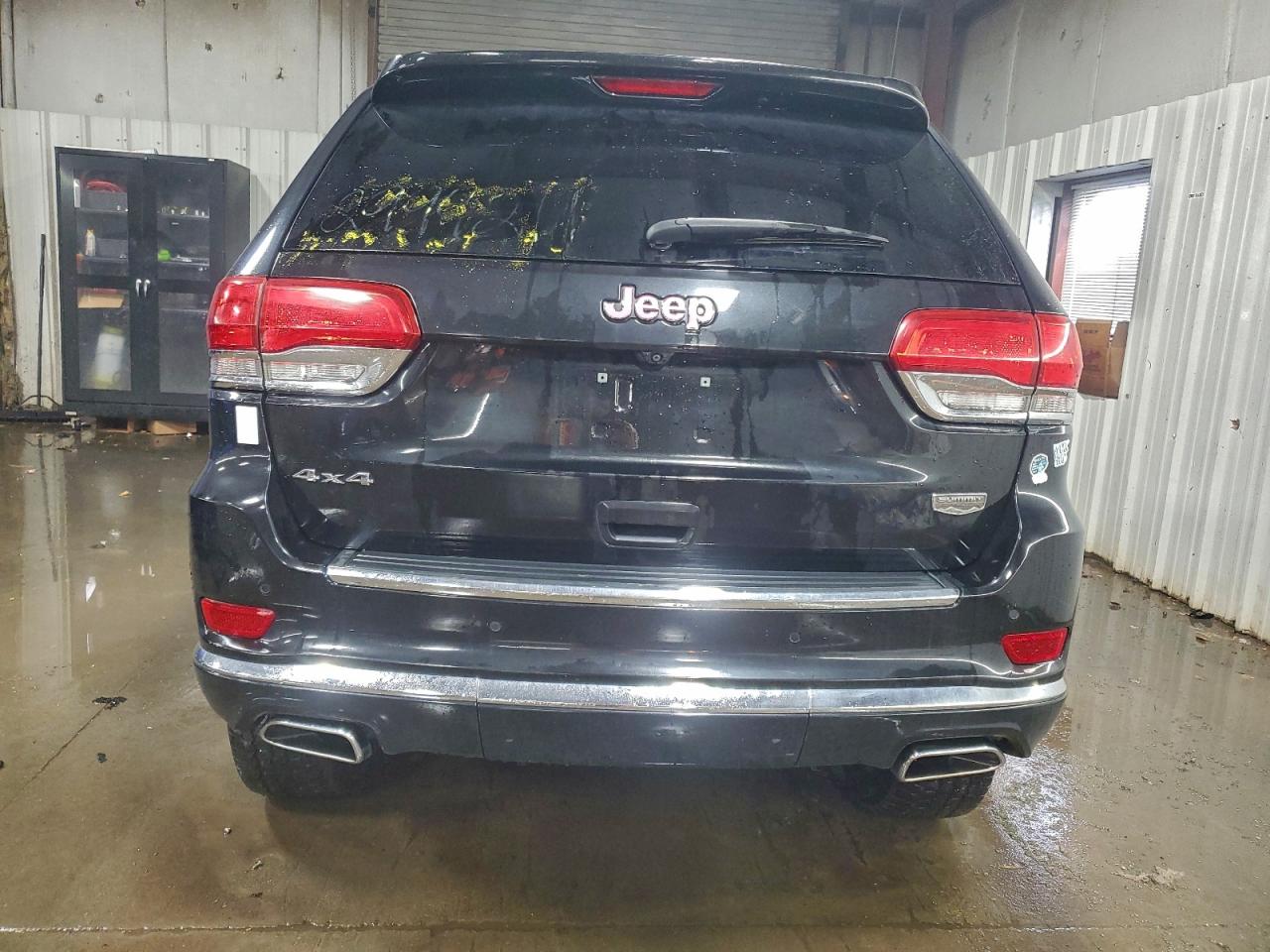 Jeep Grand Cherokee Summit Image 3