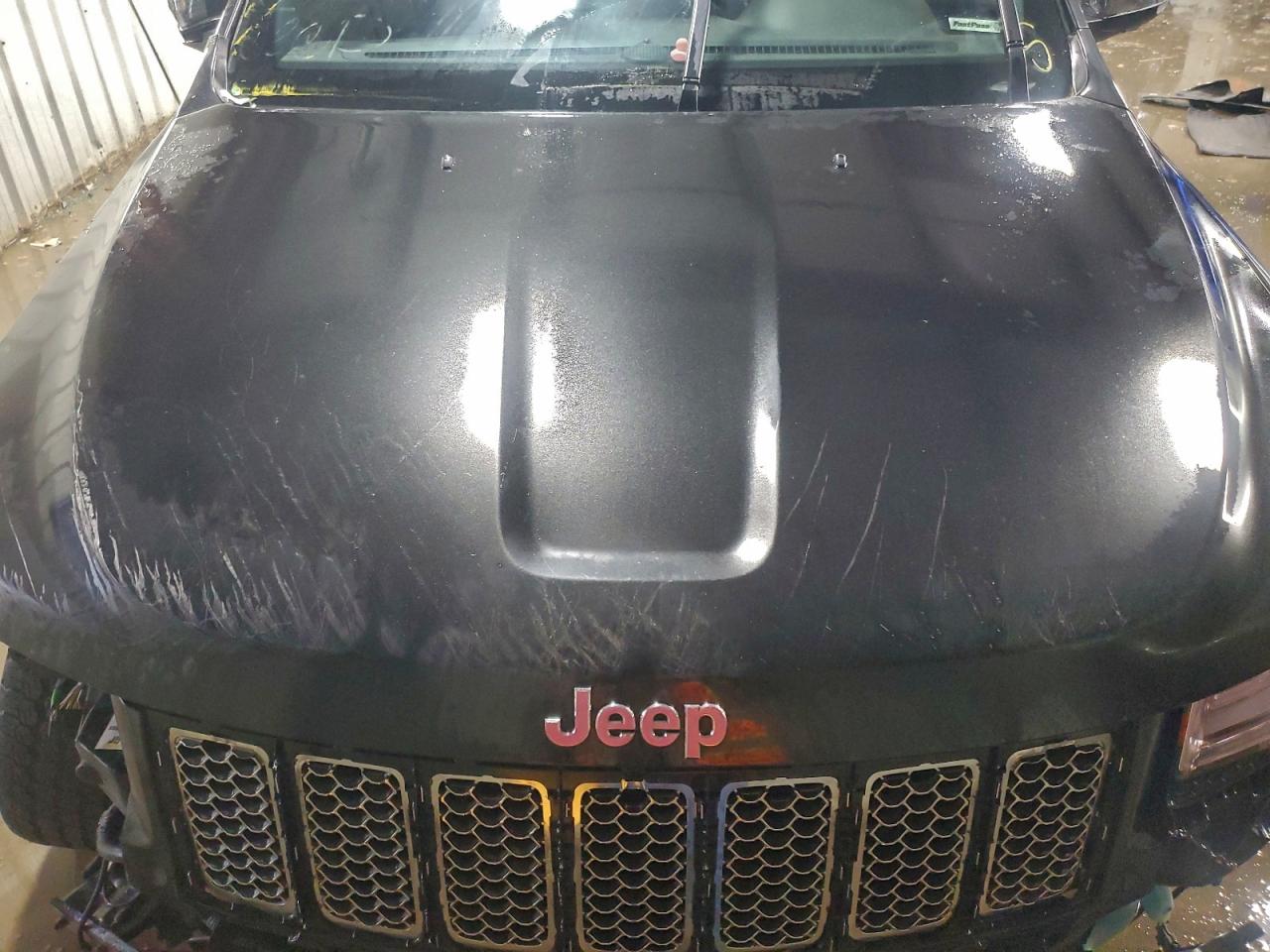 Jeep Grand Cherokee Summit Image 9