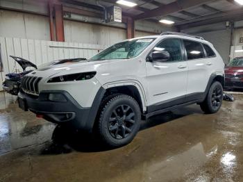  Salvage Jeep Cherokee