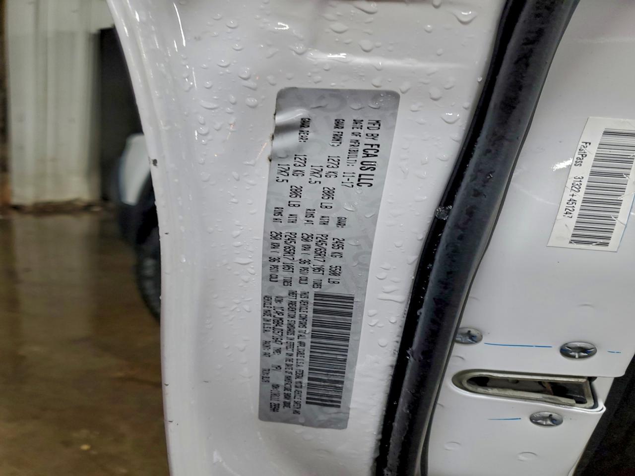 Jeep Cherokee Trailhawk Image 10