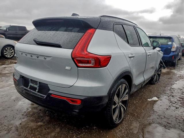 Volvo XC40 Recharge Image 5