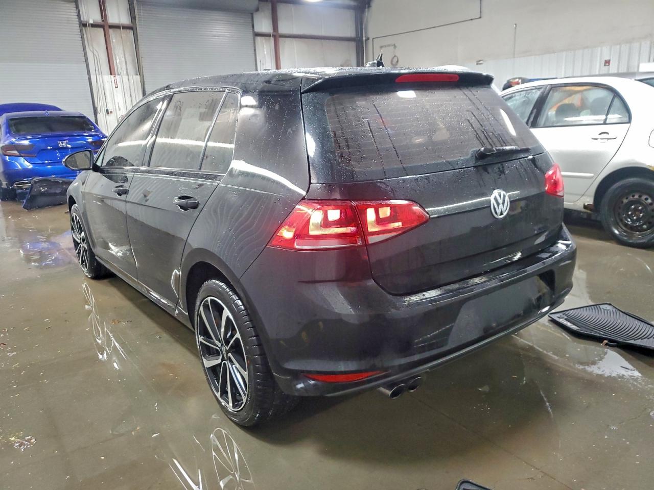 Volkswagen Golf Image 2