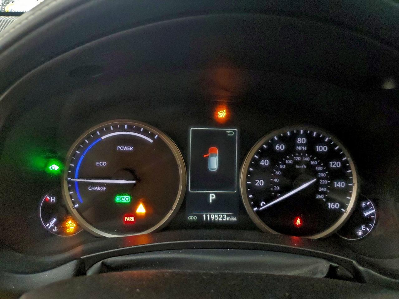 Lexus NX 300h Image 4