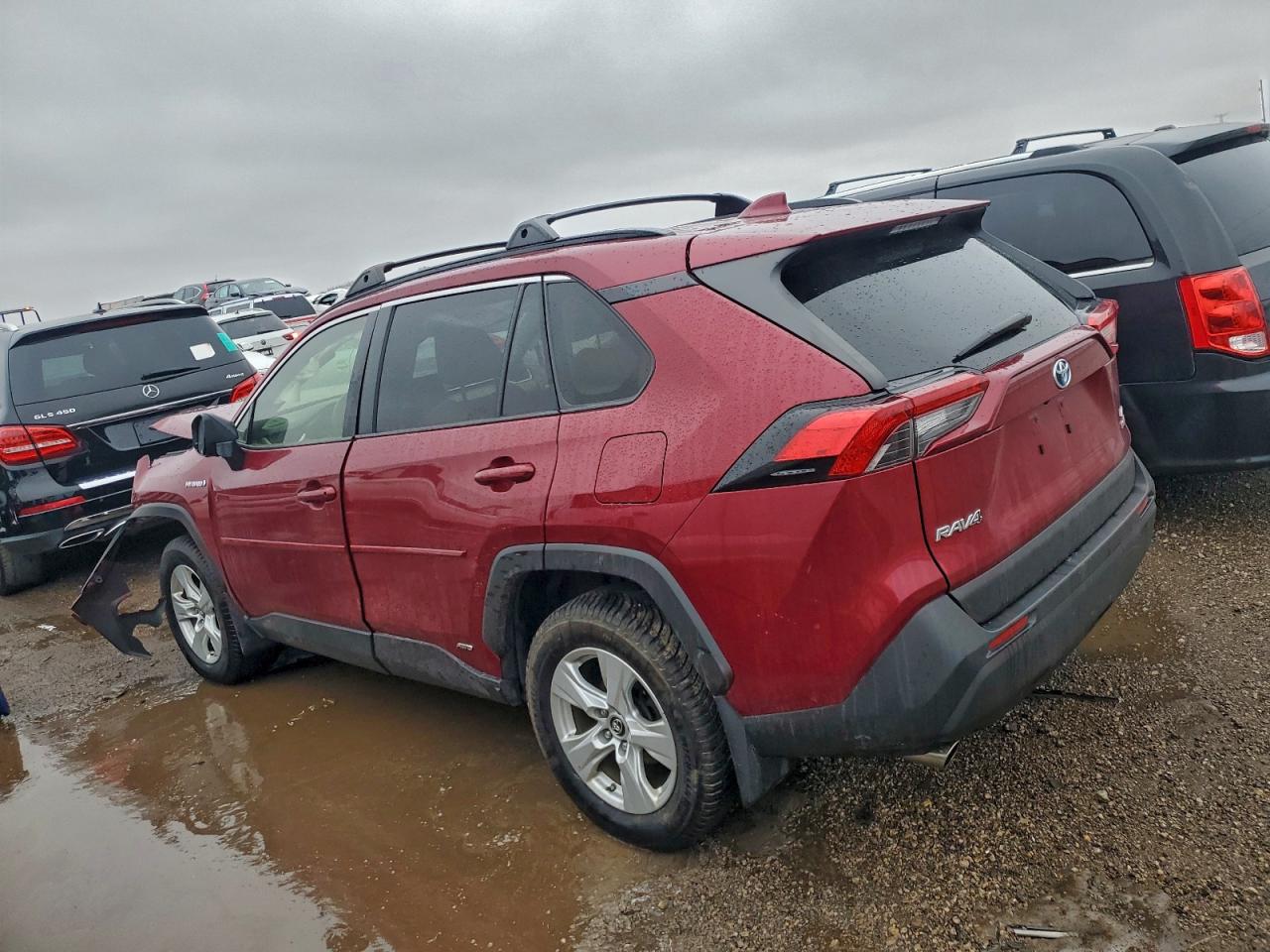 Toyota RAV4 Le Image 5