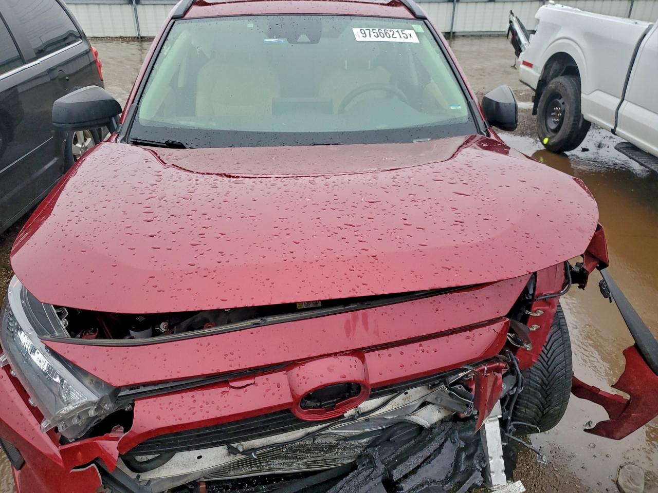 Toyota RAV4 Le Image 11