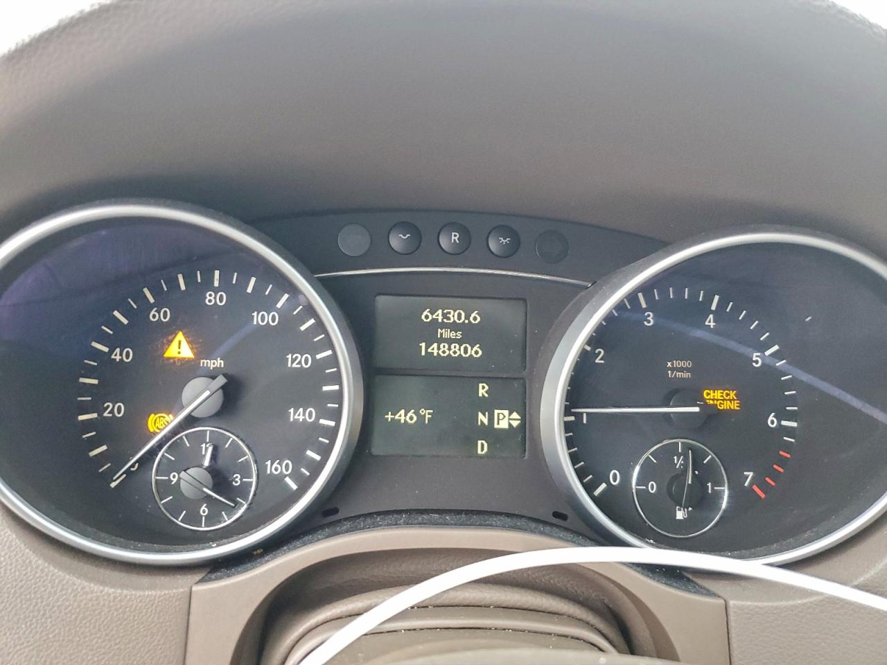 Mercedes-Benz M-Class 350 Image 10