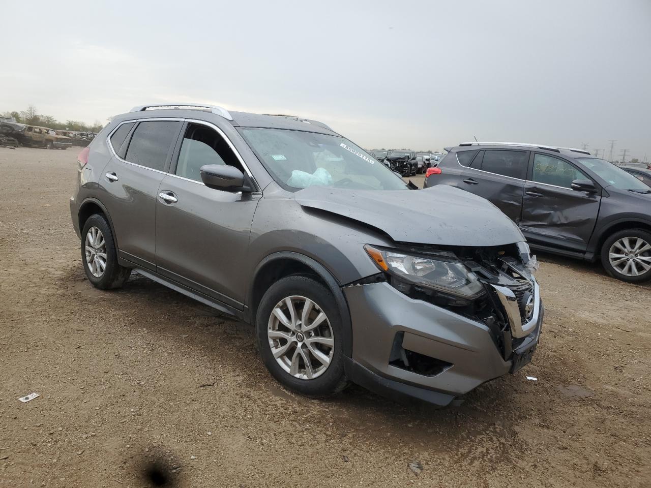 Nissan Rogue S Image 2