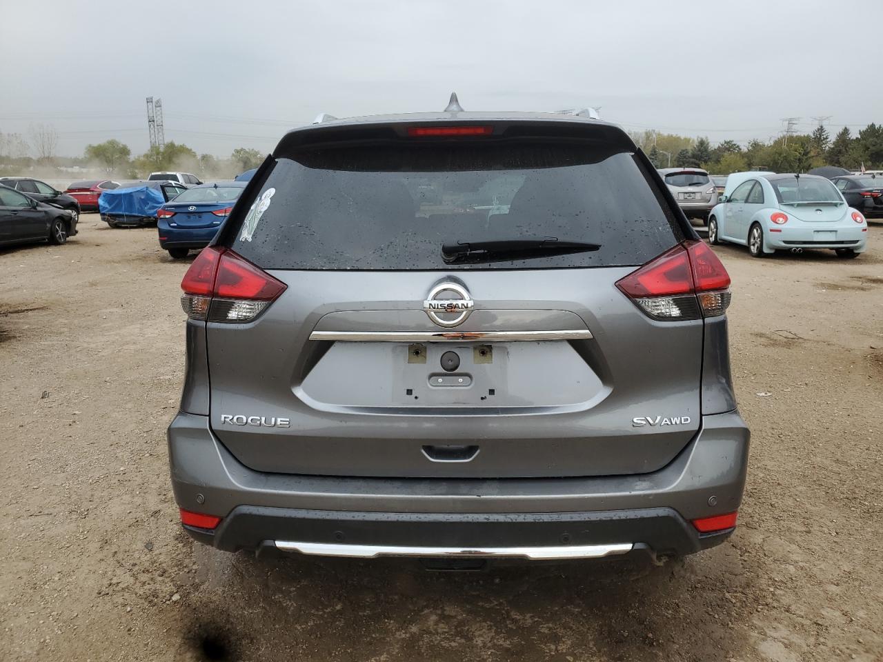 Nissan Rogue S Image 5