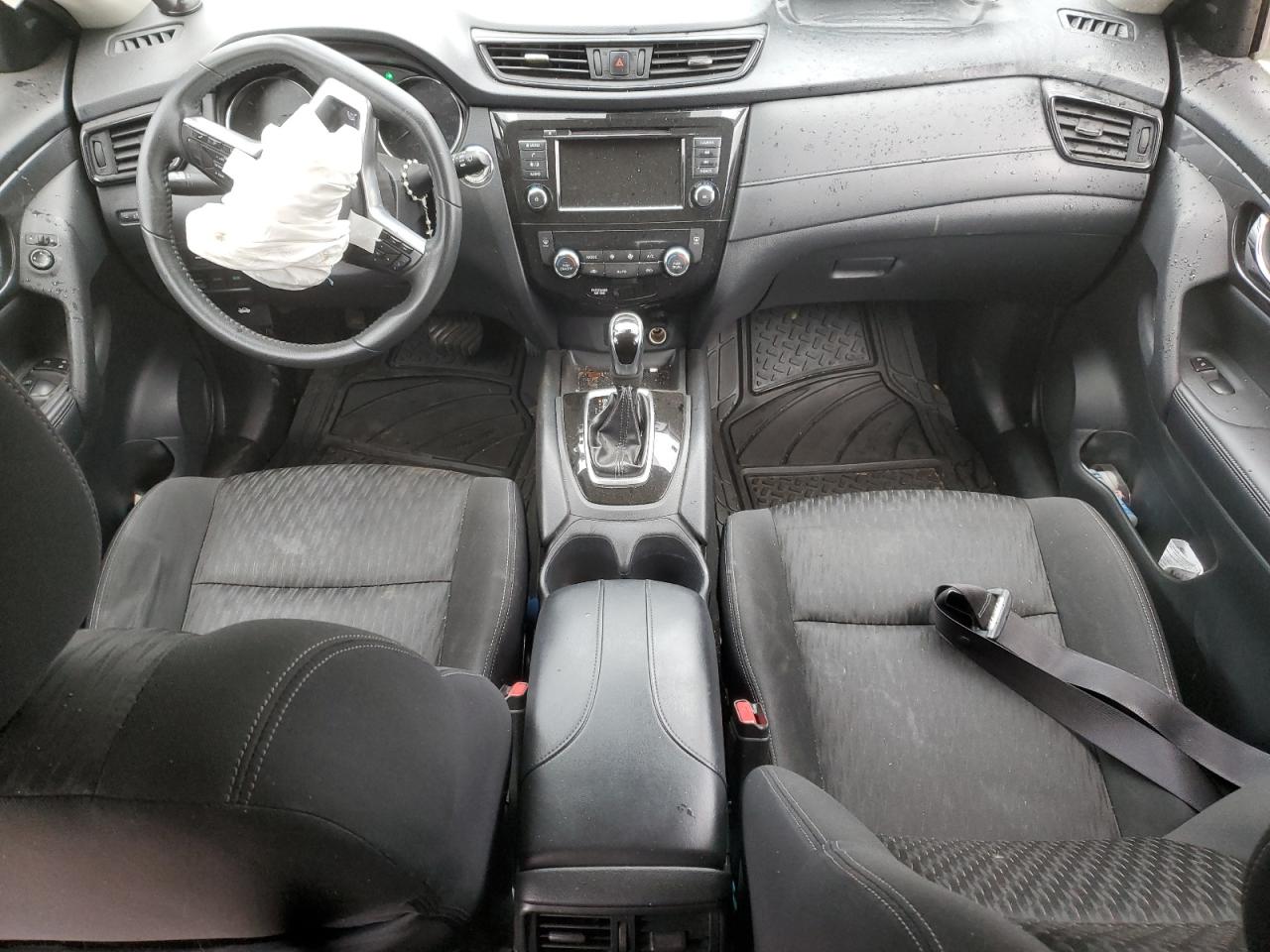 Nissan Rogue S Image 4