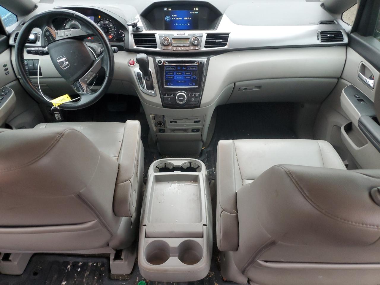 Honda Odyssey Touring Image 5