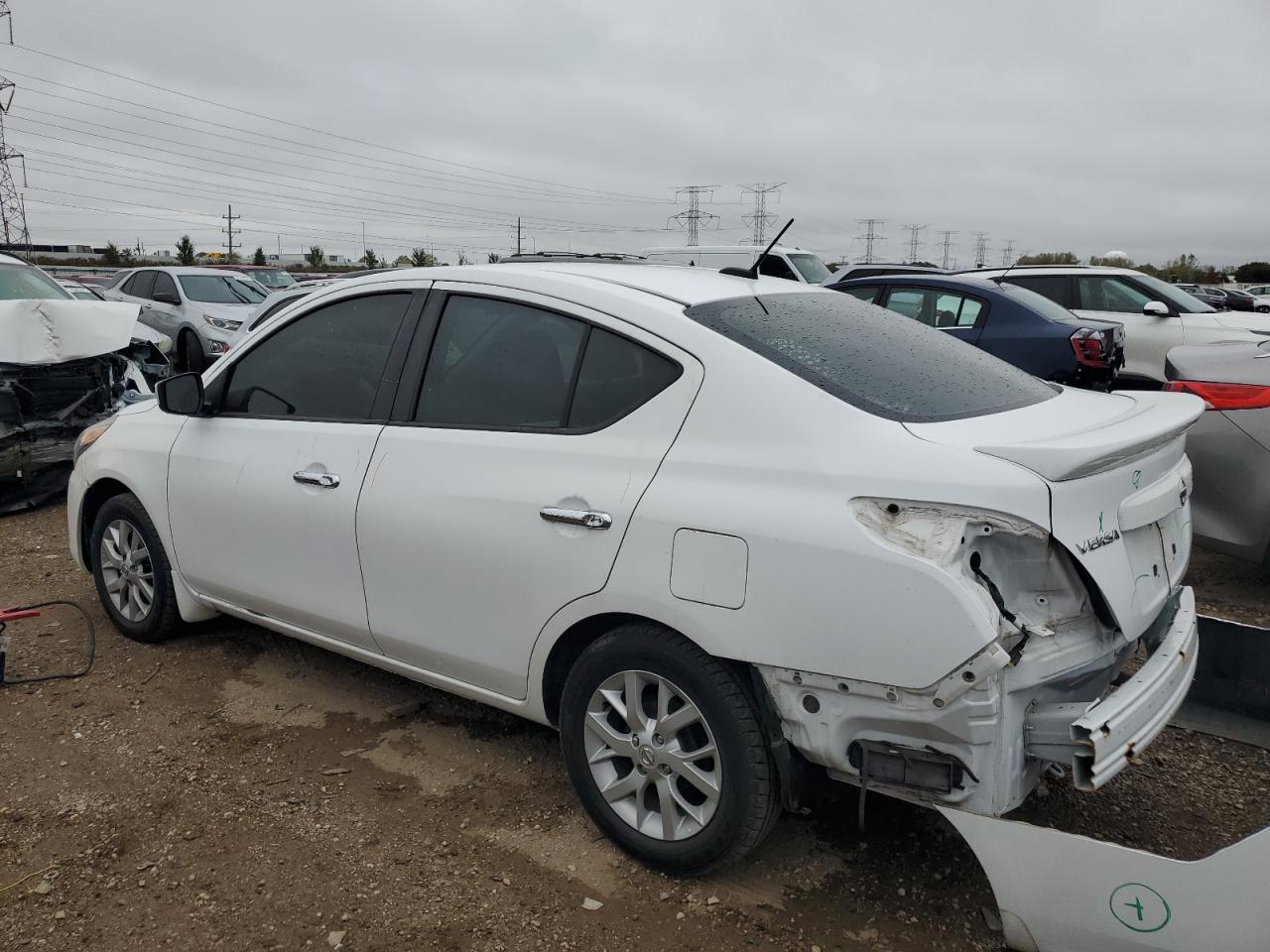 Nissan Versa S Image 10