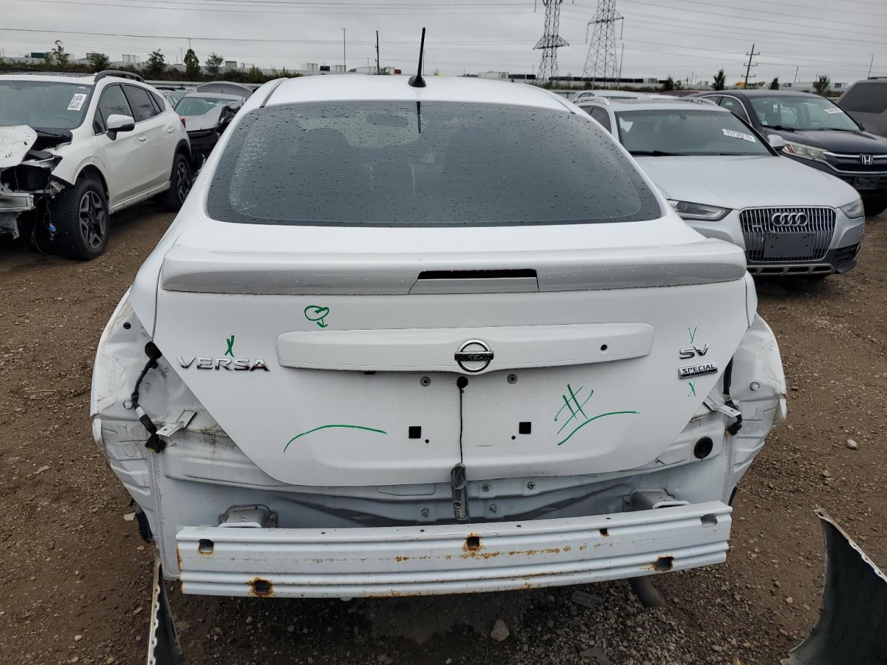 Nissan Versa S Image 13