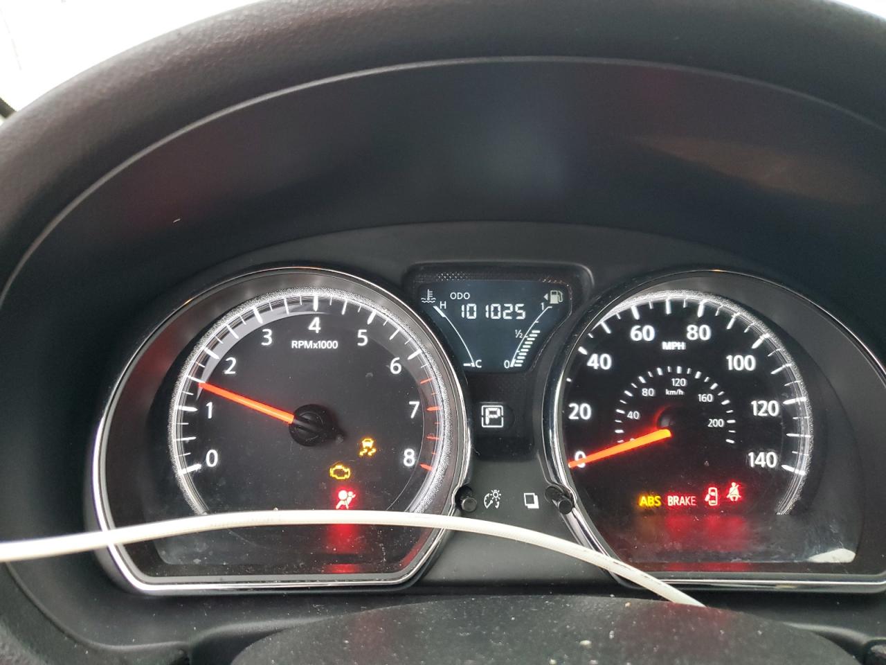 Nissan Versa S Image 6