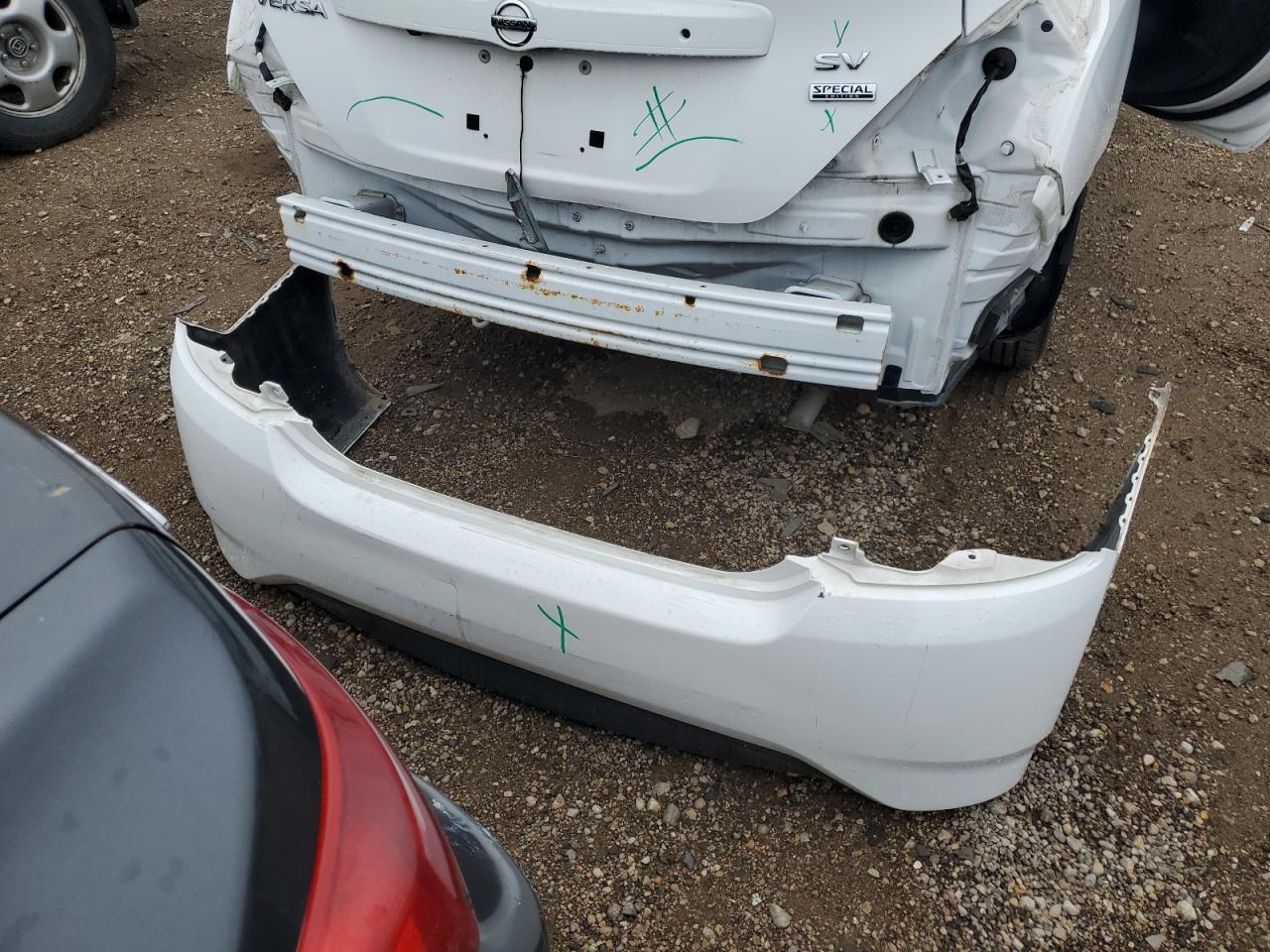 Nissan Versa S Image 11