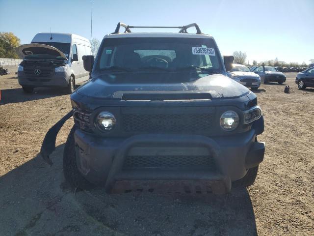 Toyota FJ Cruiser Image 10