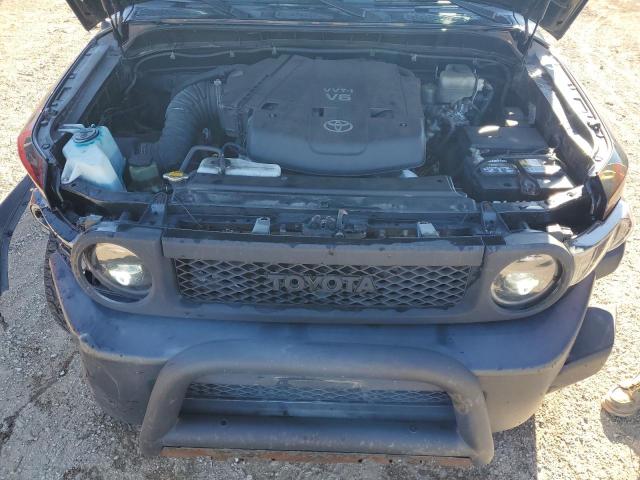 Toyota FJ Cruiser Image 11