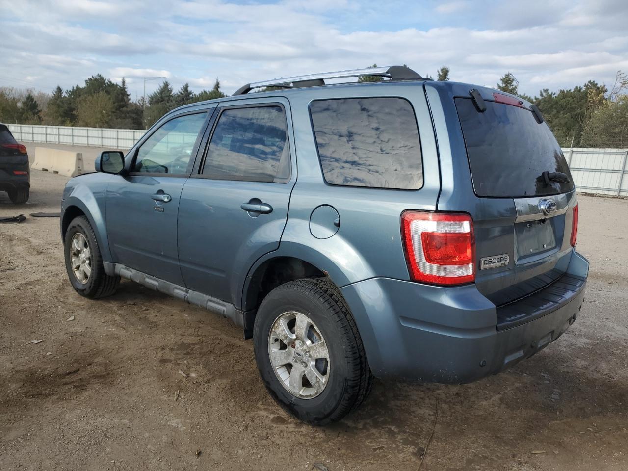 Ford Escape Limited Image 4