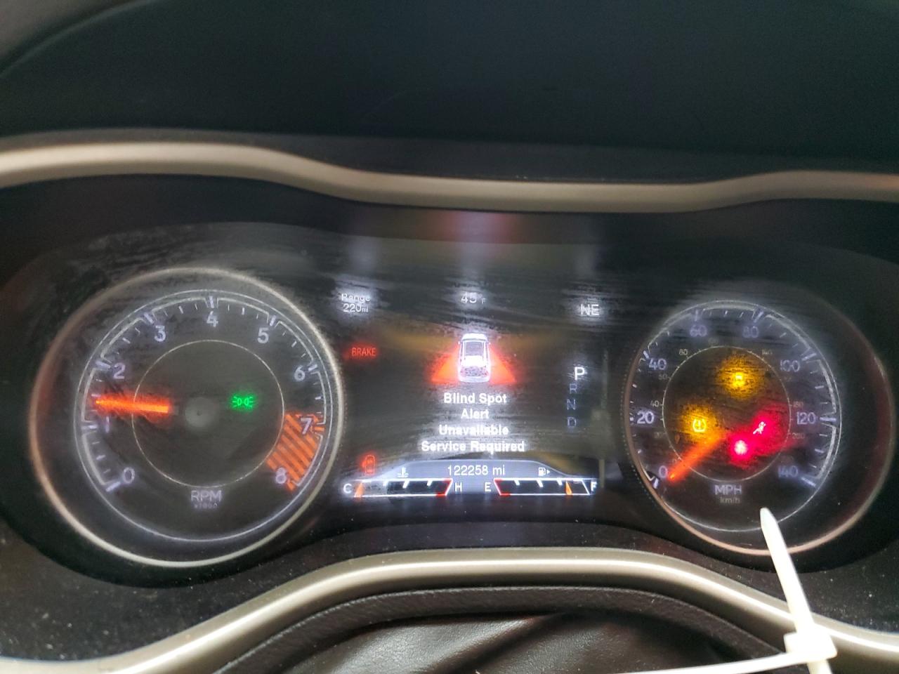 Jeep Cherokee Trailhawk Image 10