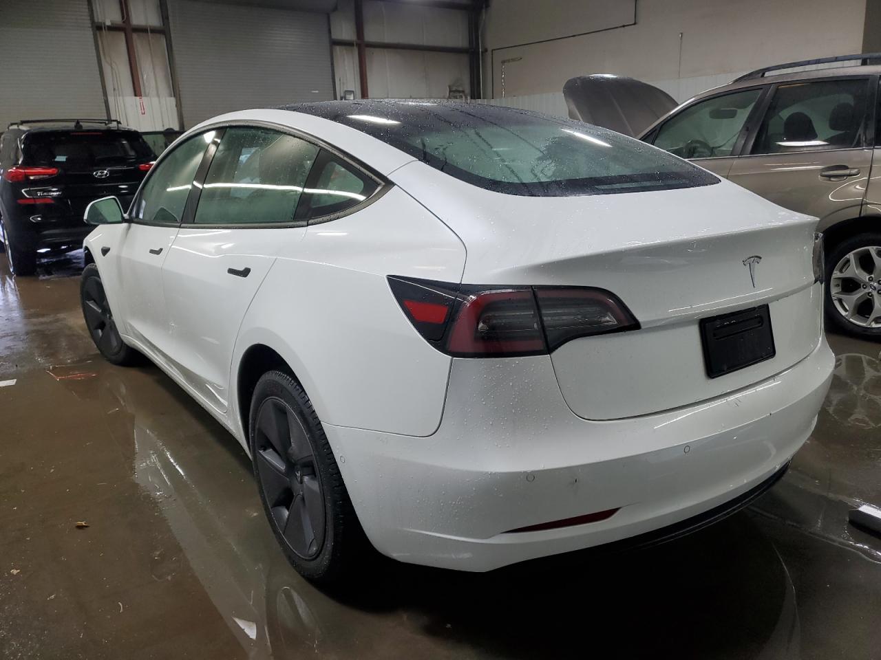 Tesla Model 3 Image 7