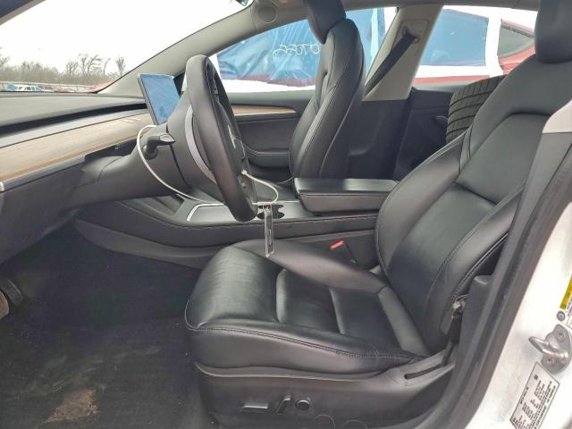 Tesla Model 3 Image 5