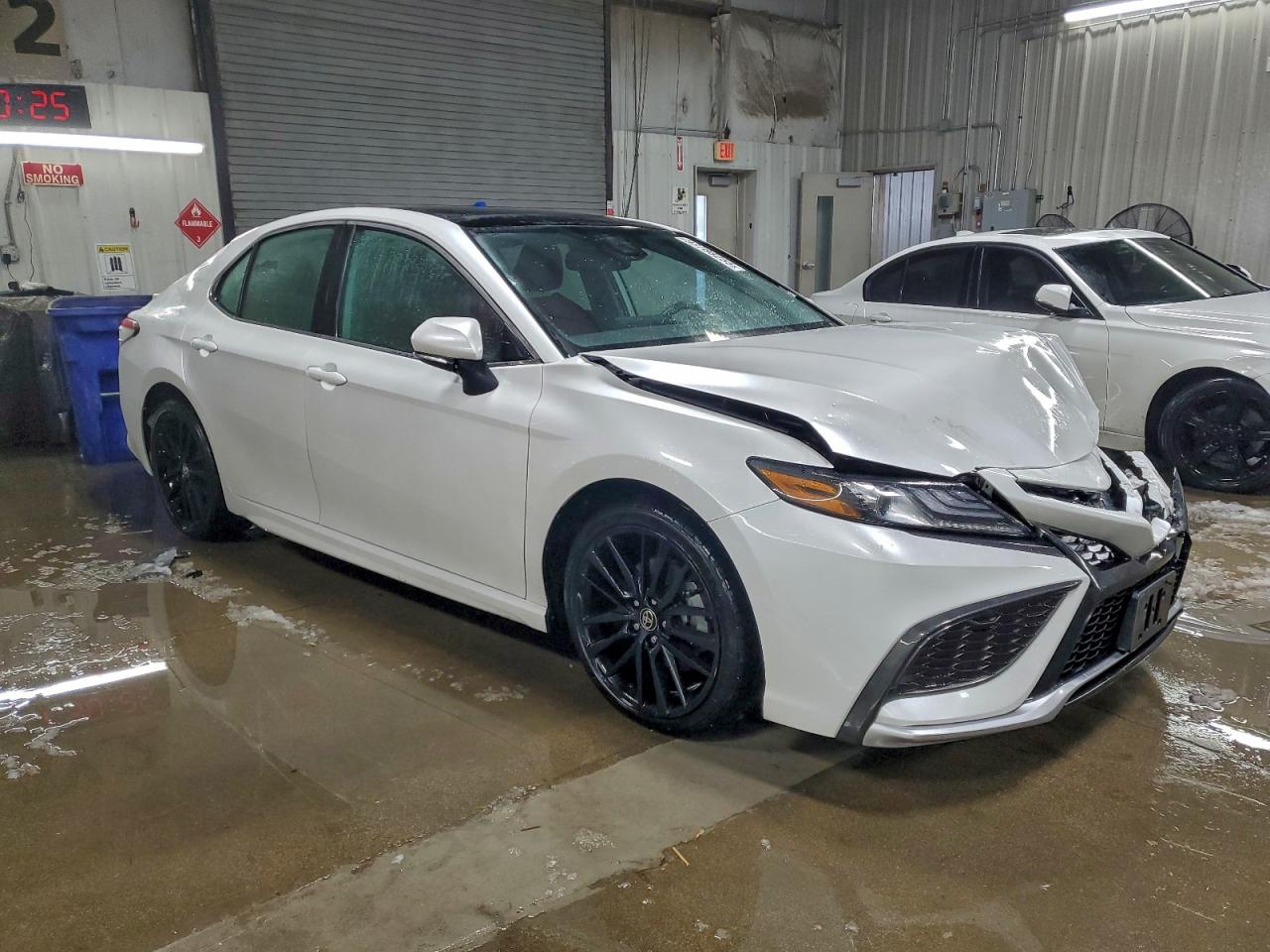 Toyota Camry Xse Image 5