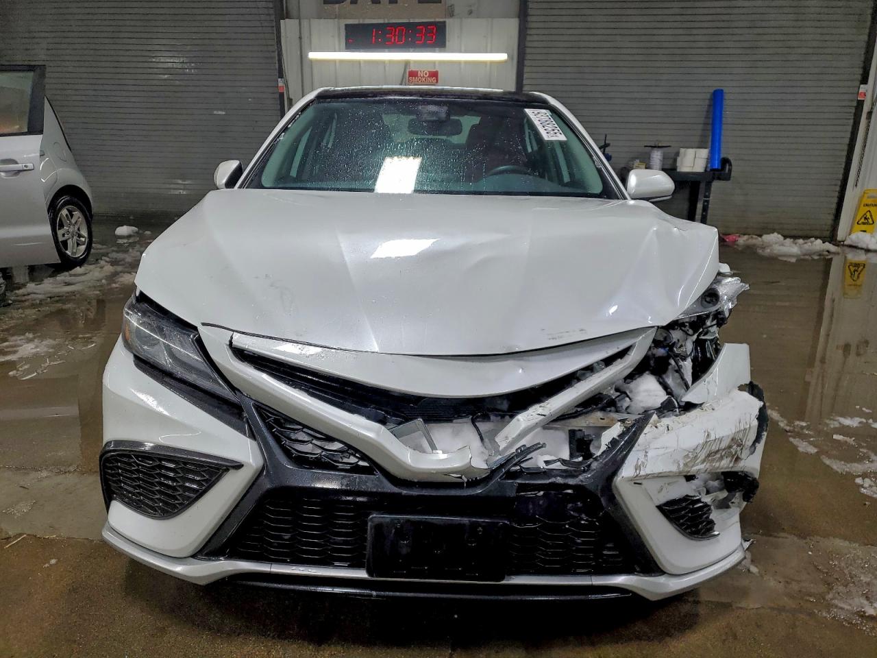Toyota Camry Xse Image 4
