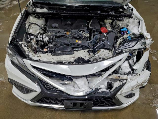 Toyota Camry Xse Image 10