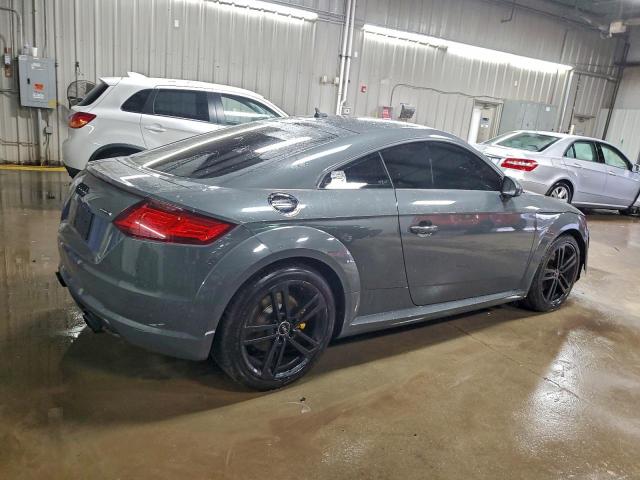 Audi TT Image 11