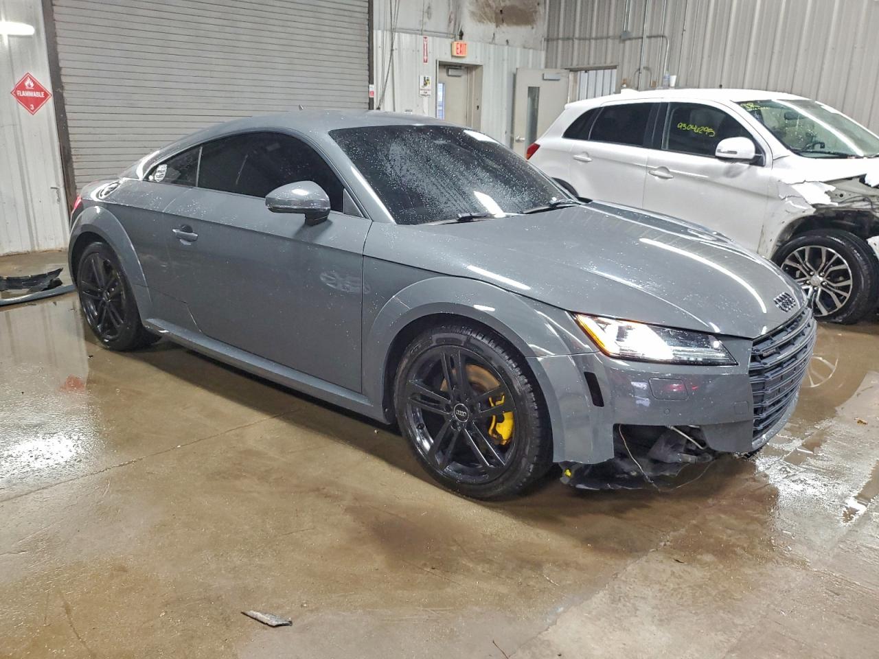 Audi TT Image 4