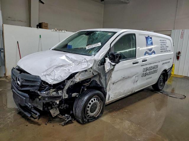  Salvage Mercedes-Benz Metris