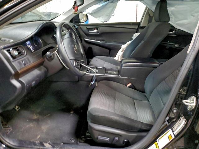 Toyota Camry Le Image 6