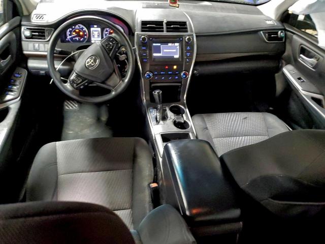 Toyota Camry Le Image 13