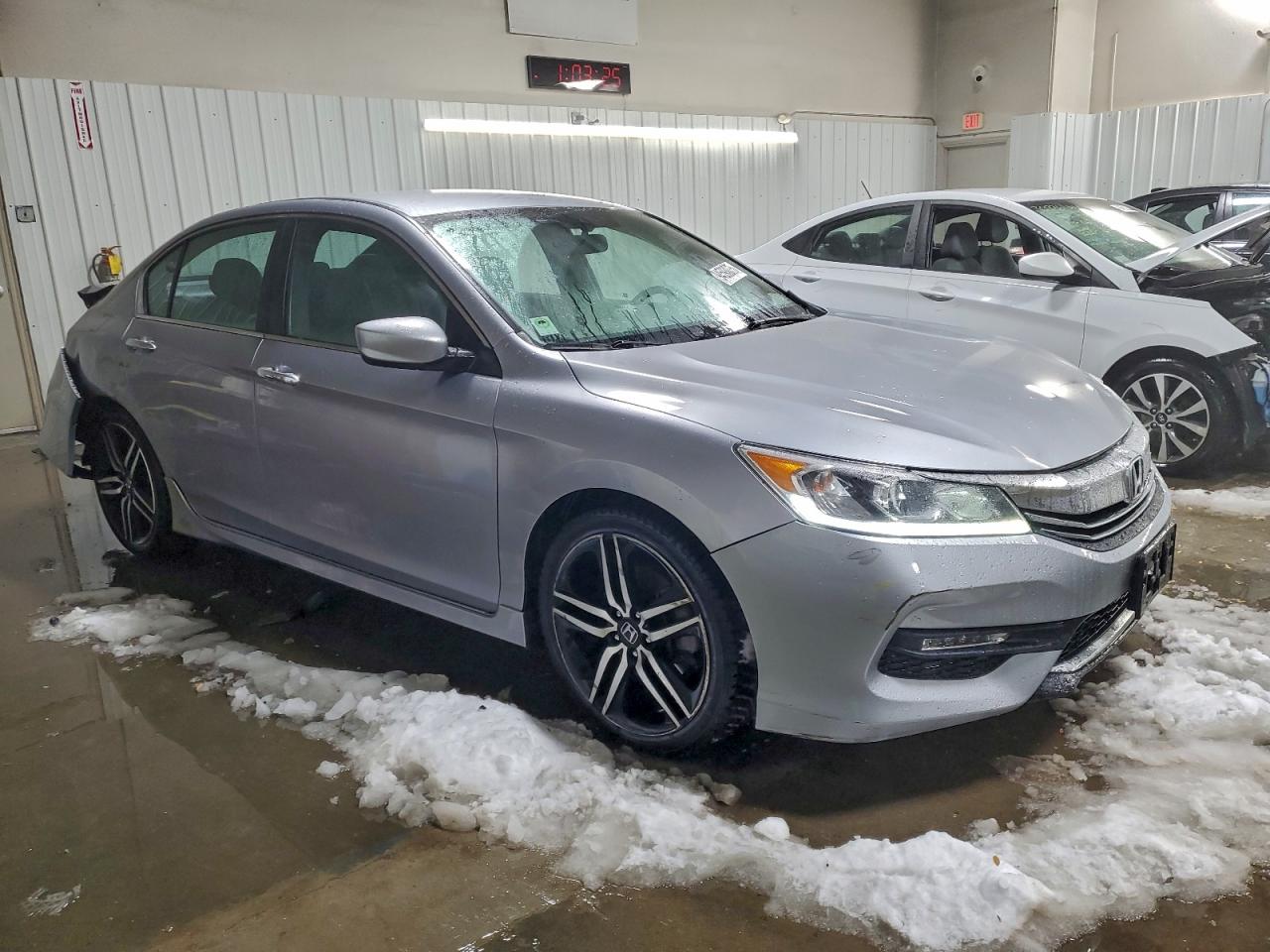 Honda Accord Sport Image 3