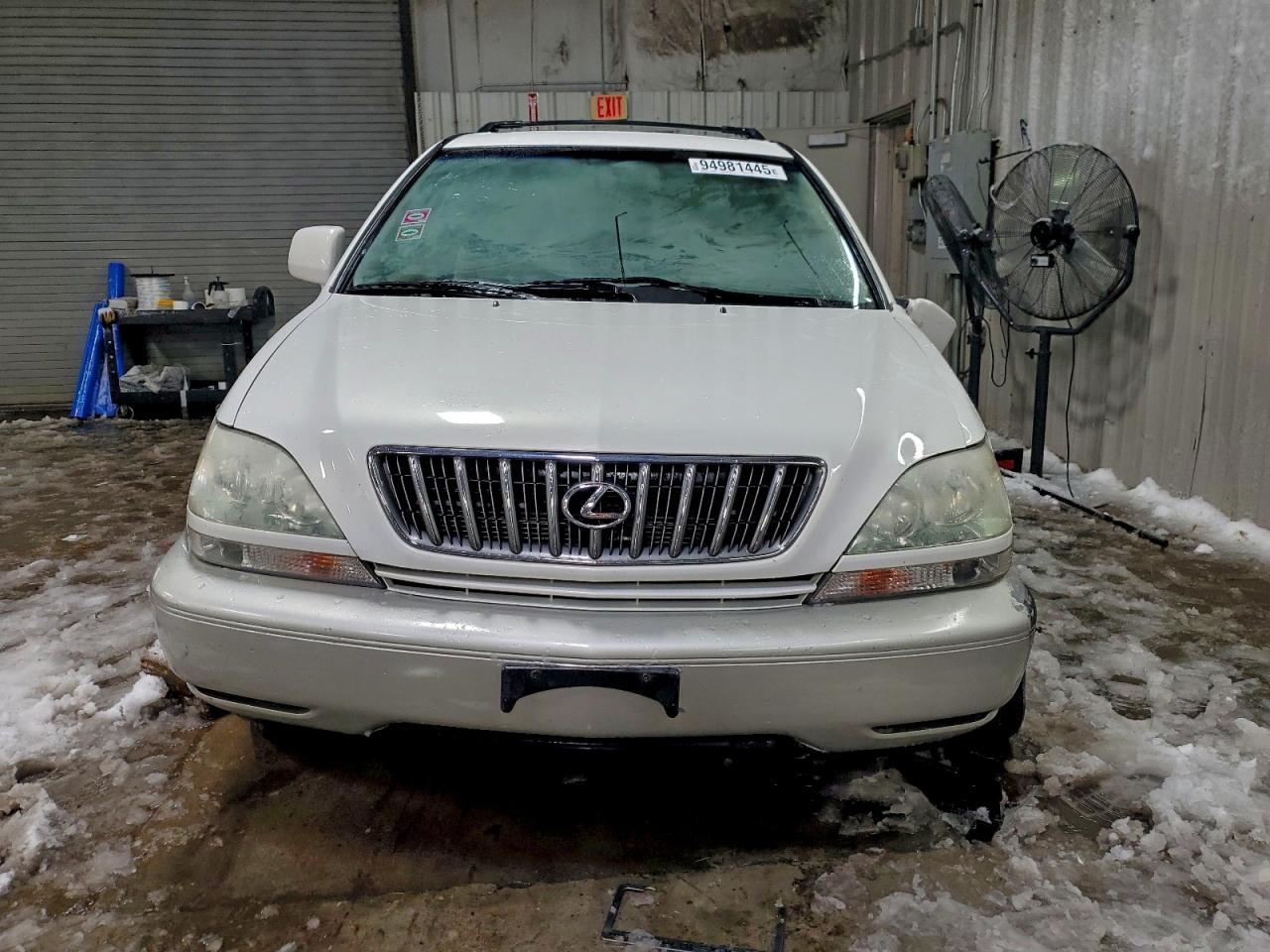 Lexus RX 300 Image 3