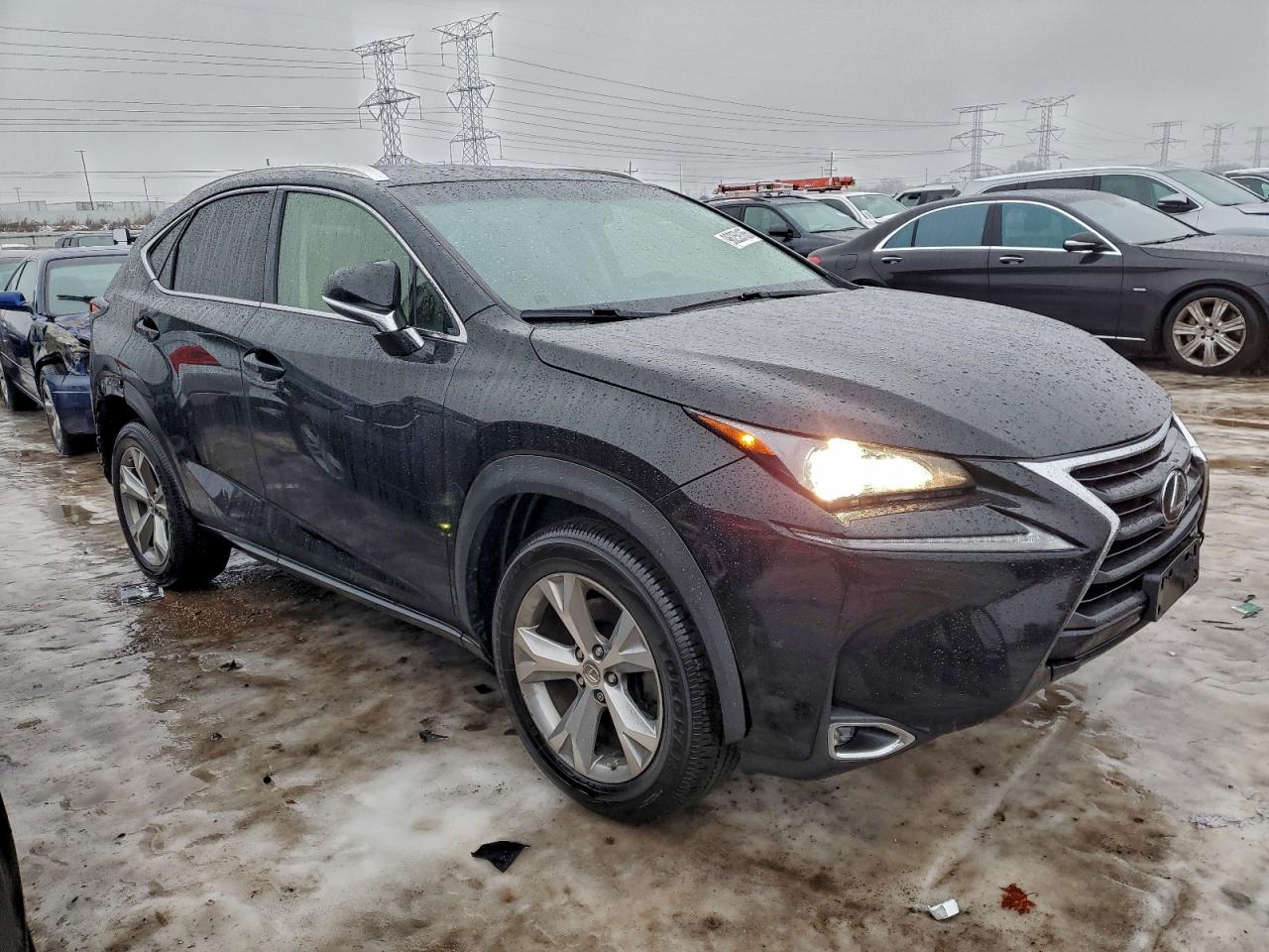 Lexus NX 200t Base Image 12