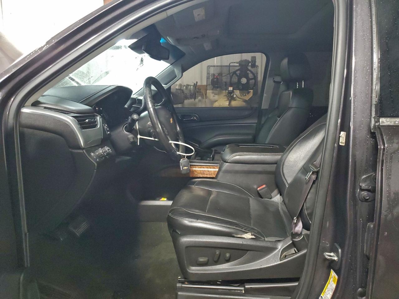 Chevrolet Tahoe K1500 Ltz Image 6