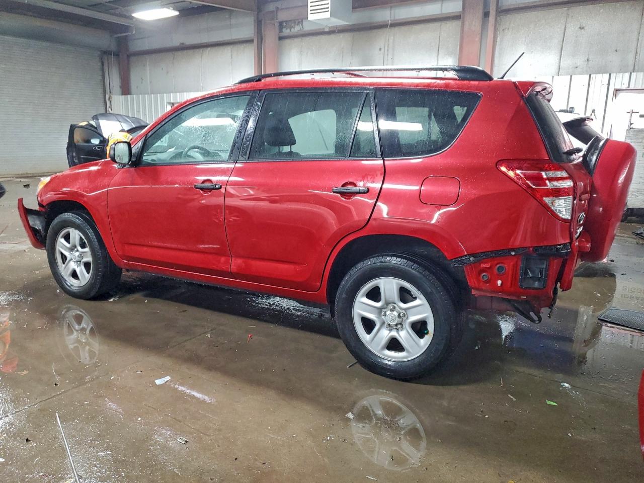 Toyota RAV4 Image 3