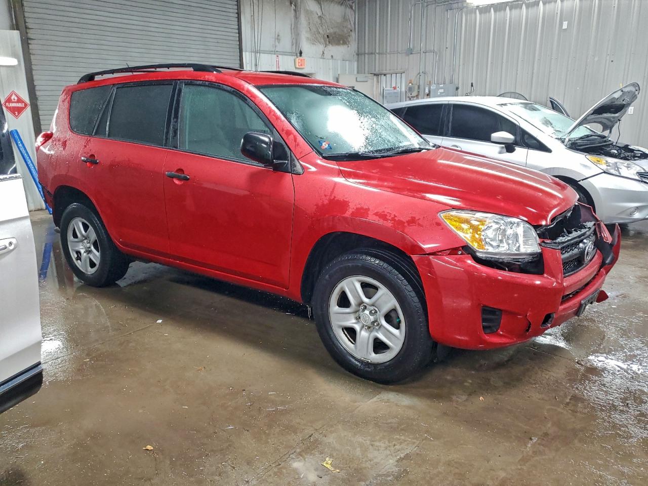 Toyota RAV4 Image 4