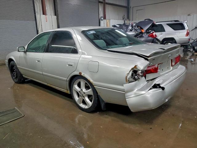 Toyota Camry Le Image 2