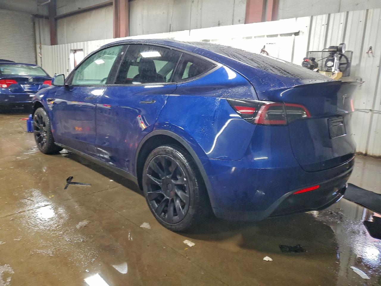 Tesla Model Y Image 11